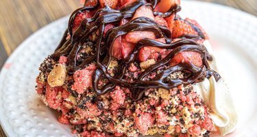 Savor the Moment Crunch Cheesecakes
