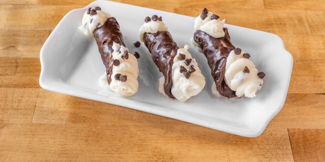 Chocolate Cannoli