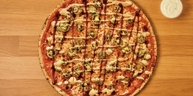 Chicken Firecracker Pizza