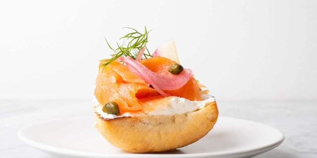 Smoked Salmon Toasts