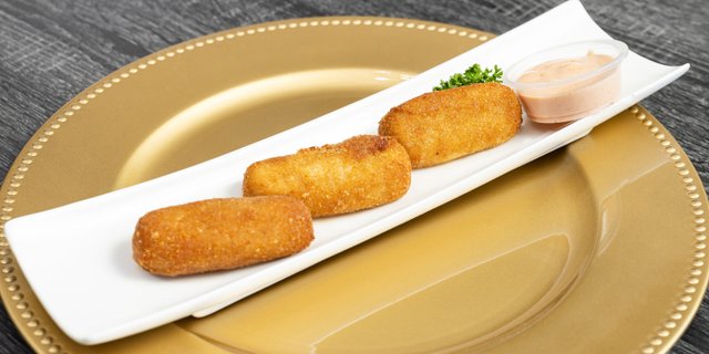 Organic Chicken & Creamy Bechamel Croquettes