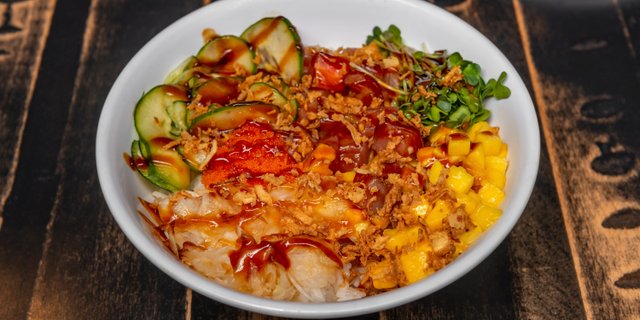 Spicy Ahi Mango Bowl