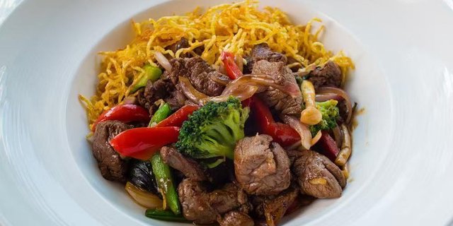 Filet Mignon w/ Thai Basil