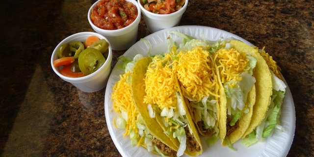 20 Hard Beef Tacos