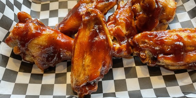 Bone-In Chicken Wings