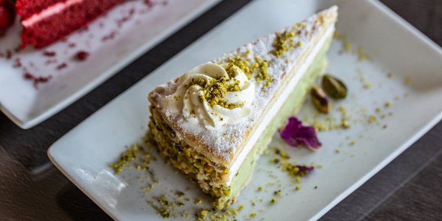 Pistachio Cake
