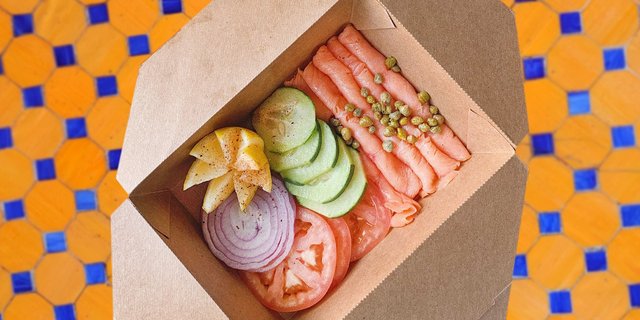 Lox Plate