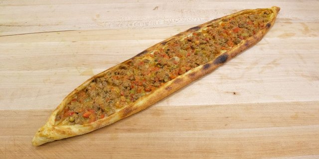 Beef Chunks Pide