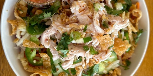 Crunchy Saigon Chicken Salad Bowl