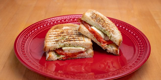 Tomato Mozzarella Sandwich