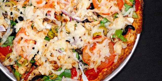 Gluten-Free Classic Veggie Pizza