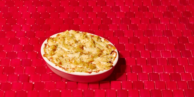 Oven-Baked Cheesy Alfredo Pasta