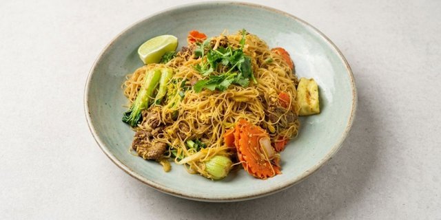 Singapore Noodle Party Tray