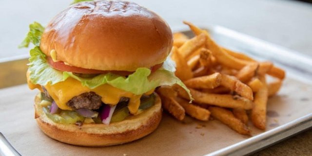 Cheeseburger & Fries