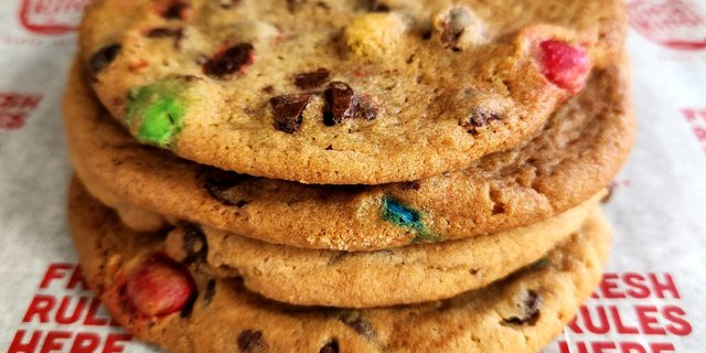 Chocolate Chip M&M Cookie