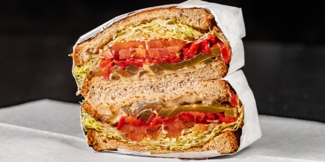 Veggie on Multigrain Sandwich Platter