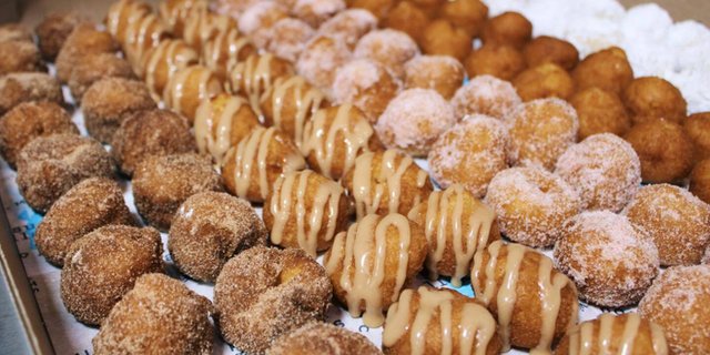 100 Mini Donuts