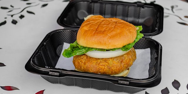Aloo Tikki Burger
