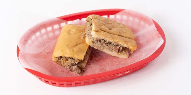 Pan Con Lechon