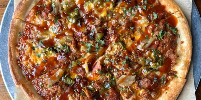 Fee Gluten-Free Pizza