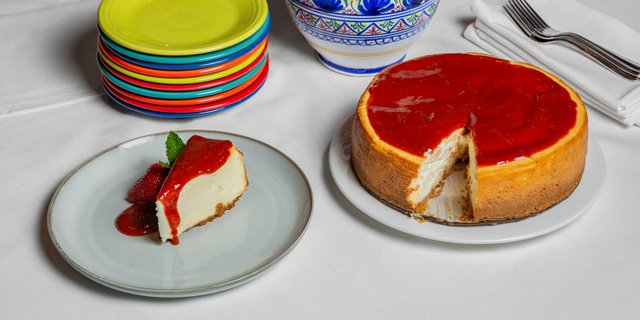 Mama Guava Cheesecake