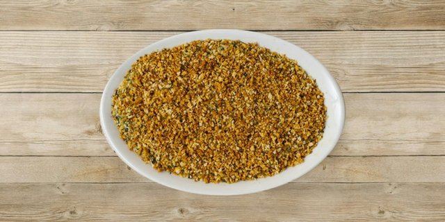 Seasonal Creamed Spinach Topped With Cheesy Panko