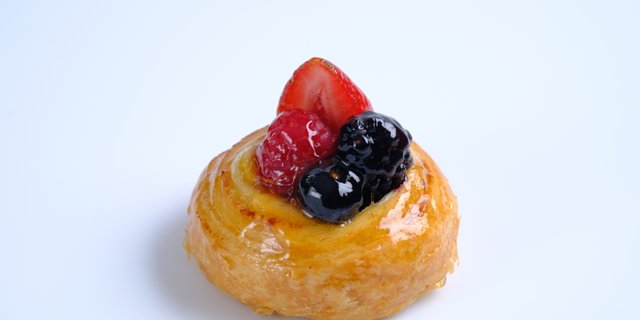 Mixed Berry Vienna Fruit Danish