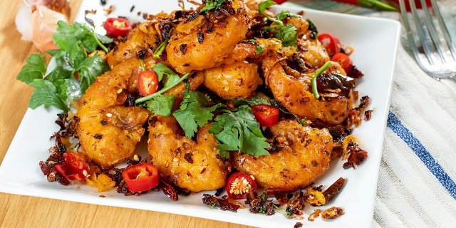 Crispy Jumbo Shrimp w/ Chili Pepper