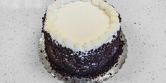 Raspberry Chocolate Cream Cake (Serves 10-15)