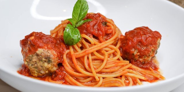 Spaghetti & Meatballs