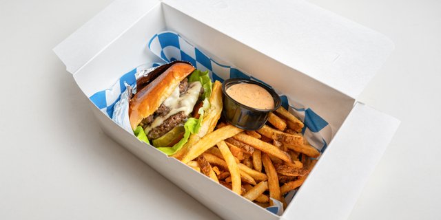 Signature Double Smash Cheeseburger Boxed Lunch