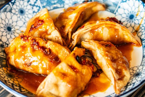 Crispy Curry Beef Potstickers