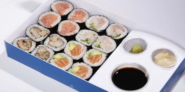 Build-Your-Own Sushi Platter
