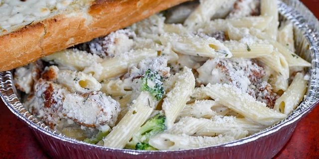 Chicken, Broccoli & Alfredo Pasta