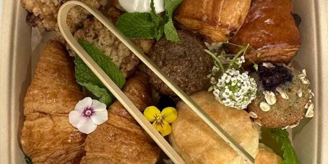 Mini Pastry Box