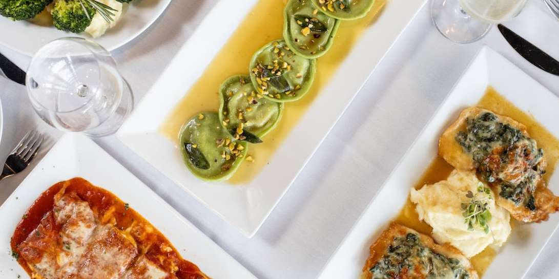Mezza Luna Pizzeria and Restaurant