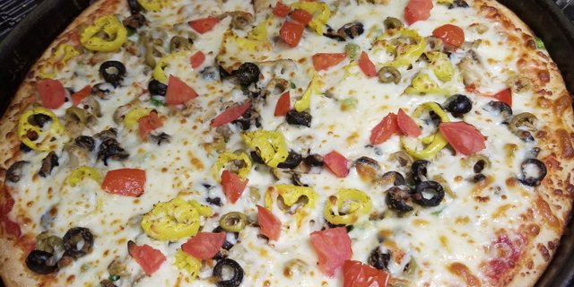 Large 14" Specialty Pizza