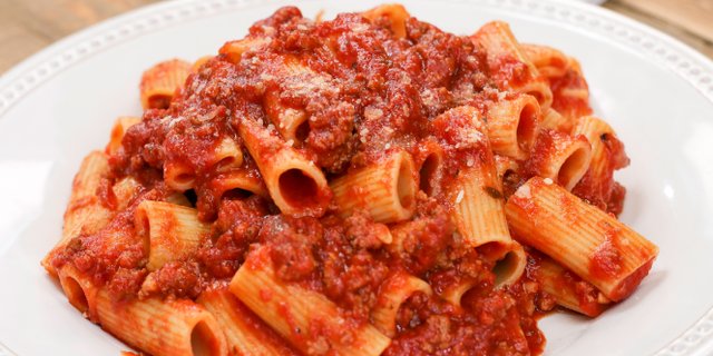 Rigatoni Bolognese