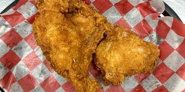 2-Piece Chicken & Side Salad Boxed Lunch