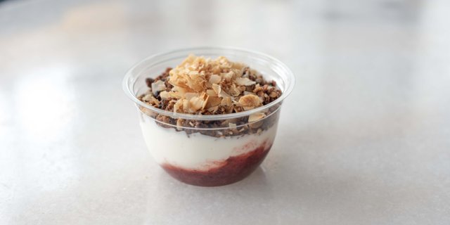 Strawberry Greek Yogurt Parfait
