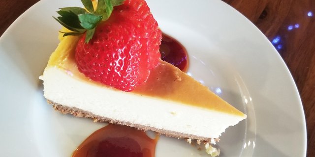 Mascarpone Vanilla Bean Cheesecake