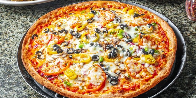 Meatless Gourmet Pizza