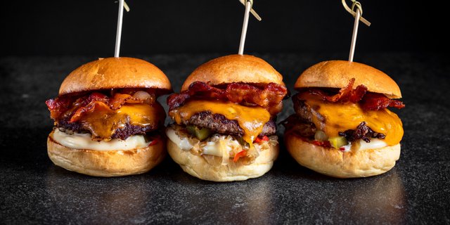 Signature Slider Tray