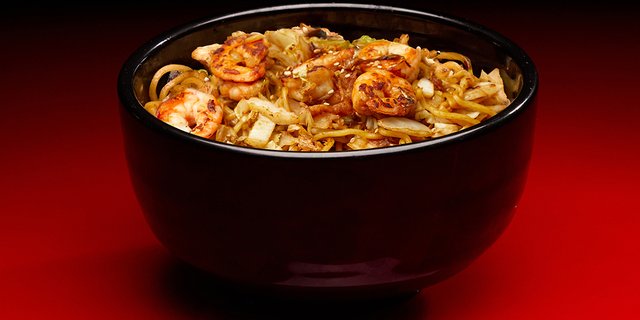 Yakisoba Shrimp Bowl & Salad