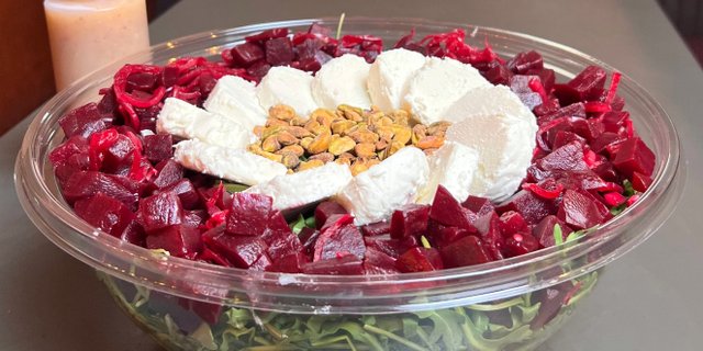 Beet & Goat Cheese Salad