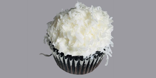 Snoball Cupcake