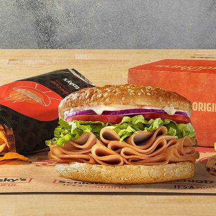 Small Smoked Turkey Breast Oven-Baked Lunch Box