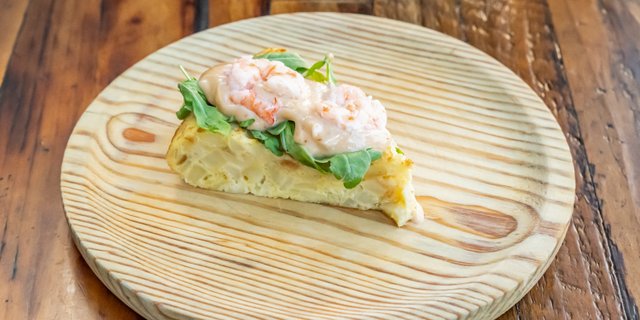 Tortilla Con Salsa Cocktail & Gambas