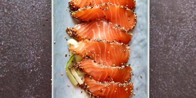 Salmon Tataki