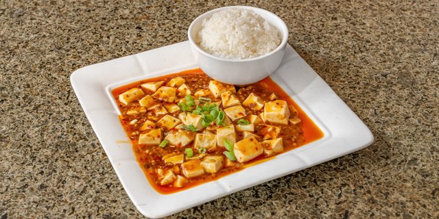 Ma Po Tofu w/ Ground Pork Rice Boxed Lunch